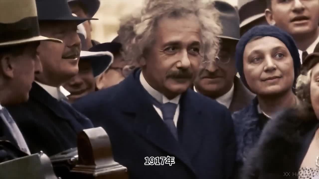 现代宇宙学最重要的原理各项同性由爱因斯坦于1917年提出1917年爱因斯坦向普鲁士科学院提交的论文广义相对论下的宇宙学思考被公认是现代宇宙学的起源在这篇论文中爱因斯坦将广义相对论应用于整个宇宙在人类历史上首次用数学和物理而非宗教和哲学的方法去推测宇宙的结构和形状这是人类理性最伟大的胜利