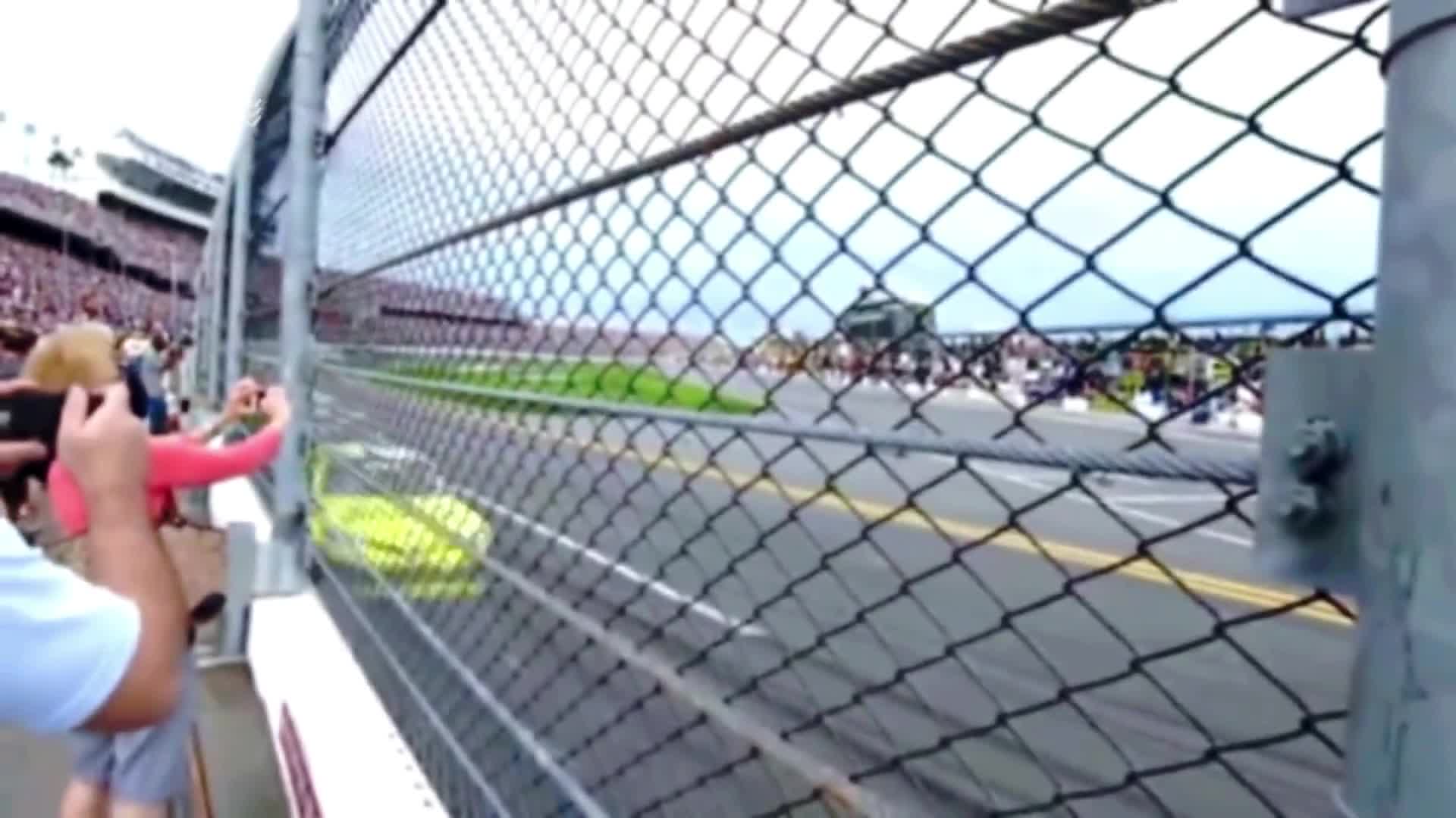 纳斯卡赛车弯道快才是快谁直线不会加油