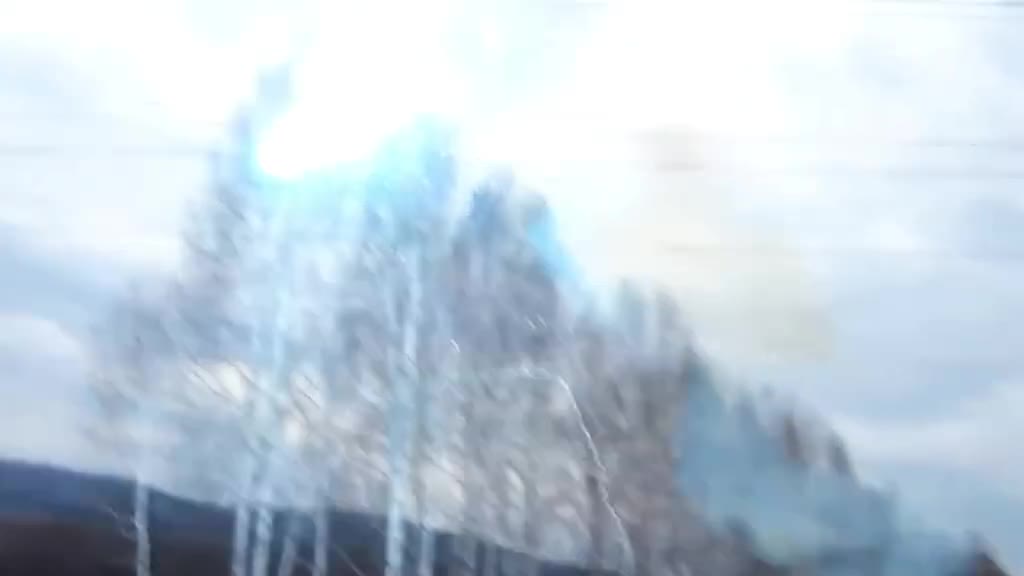 当高压线因故障掉落在地上时为什么不能跑今天带你一探究竟