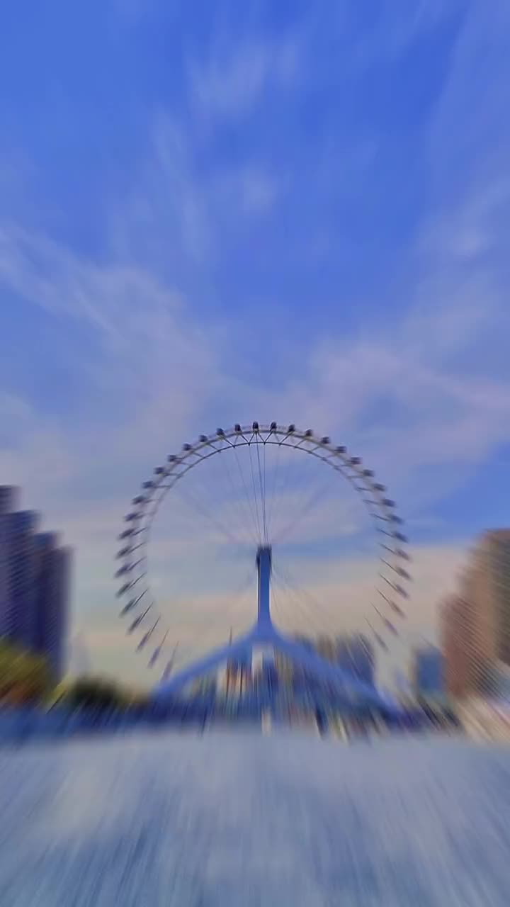 是不是很久没出门了点击屏幕暂停选出下次旅行的目的地吧记得评论区出一起去的人呐