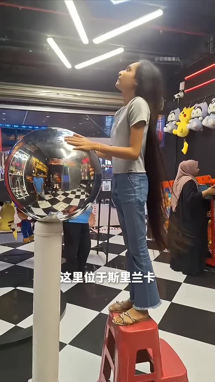 这颗银球有魔力为什么触碰这个球头发会爆炸