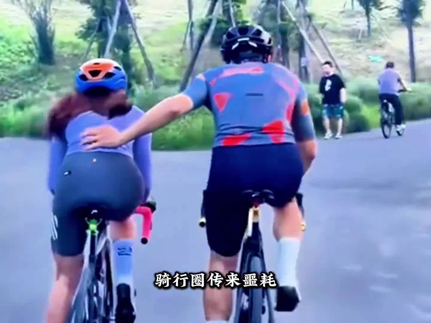 17岁女高中生骑自行车成都到拉萨