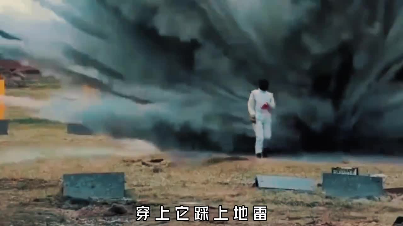 逆天防爆服究竟有多可怕穿上它走过雷区越过火线毫发无伤