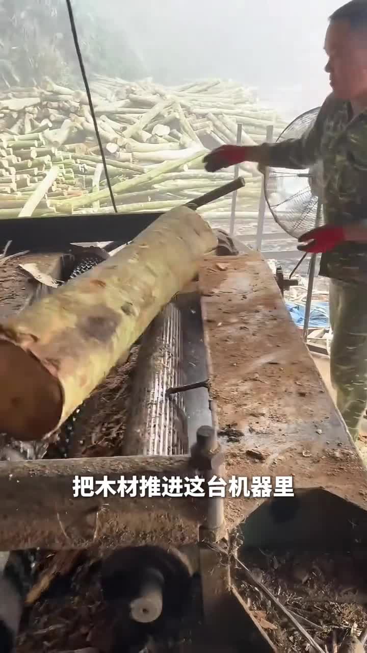 木材找圆机看着像削铅笔其实是家具诞生的第一步