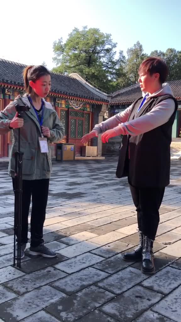 国粹敢潮戏曲演员大变身