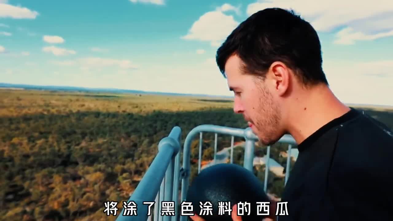 世界最强涂料究竟有多可怕用枪连续射击竟然完美的挡住子弹