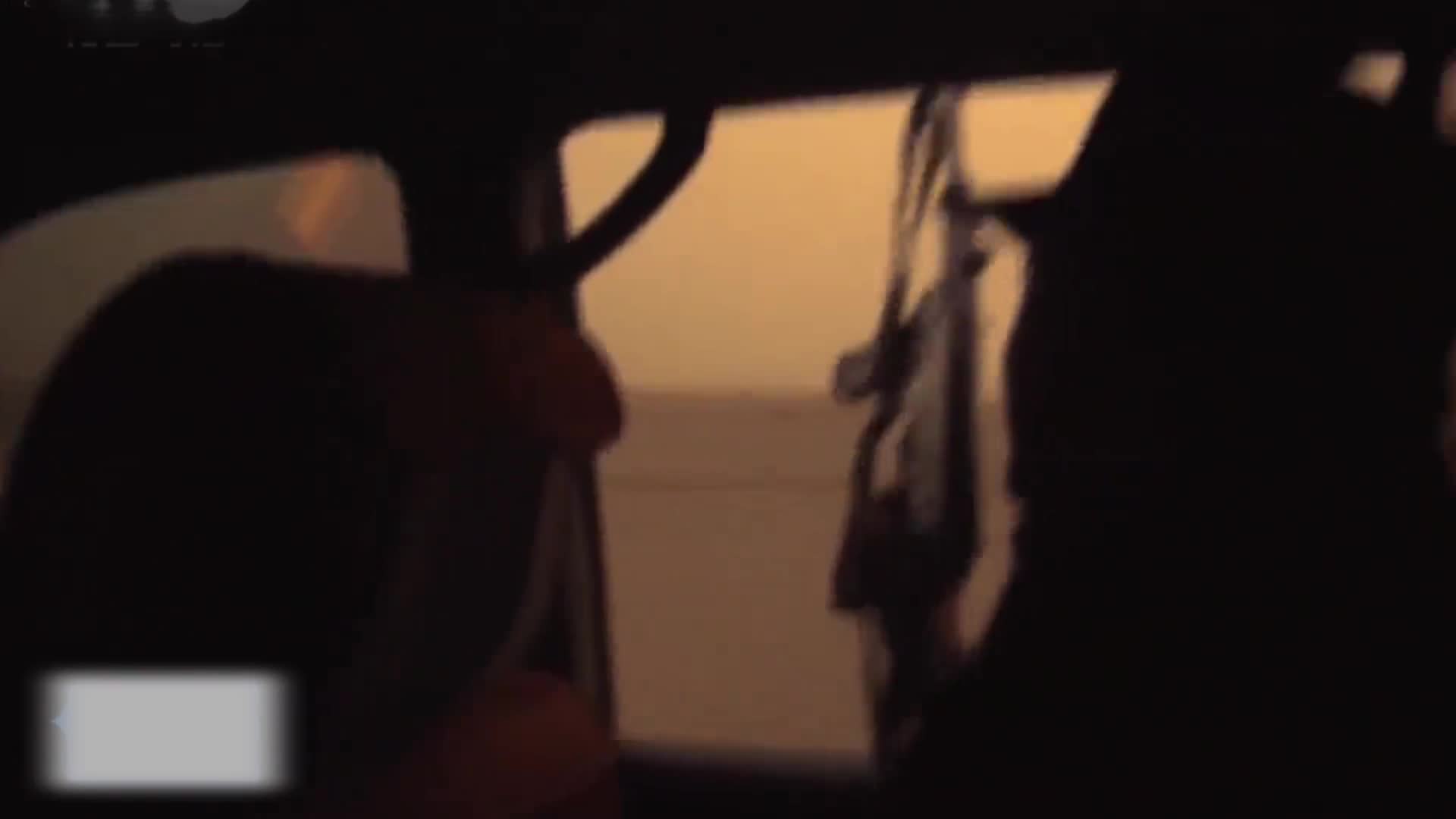 2002年央视录制组在罗布泊录节目意外撞见亡命徒盗墓上演惊魂一幕