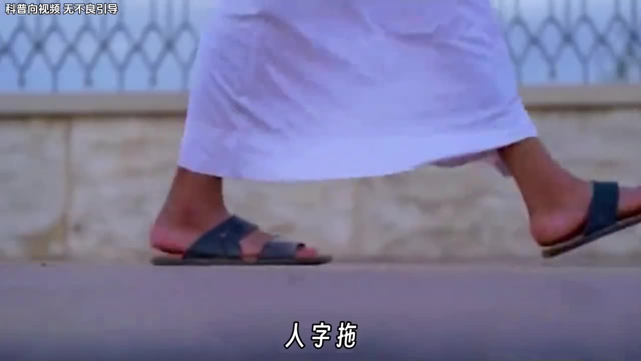 胡塞武装究竟是什么来头为何这么狂人字拖贝雷帽航母也得挨两炮俗话说的好地处中东火药桶脚踩鹰酱小霸王