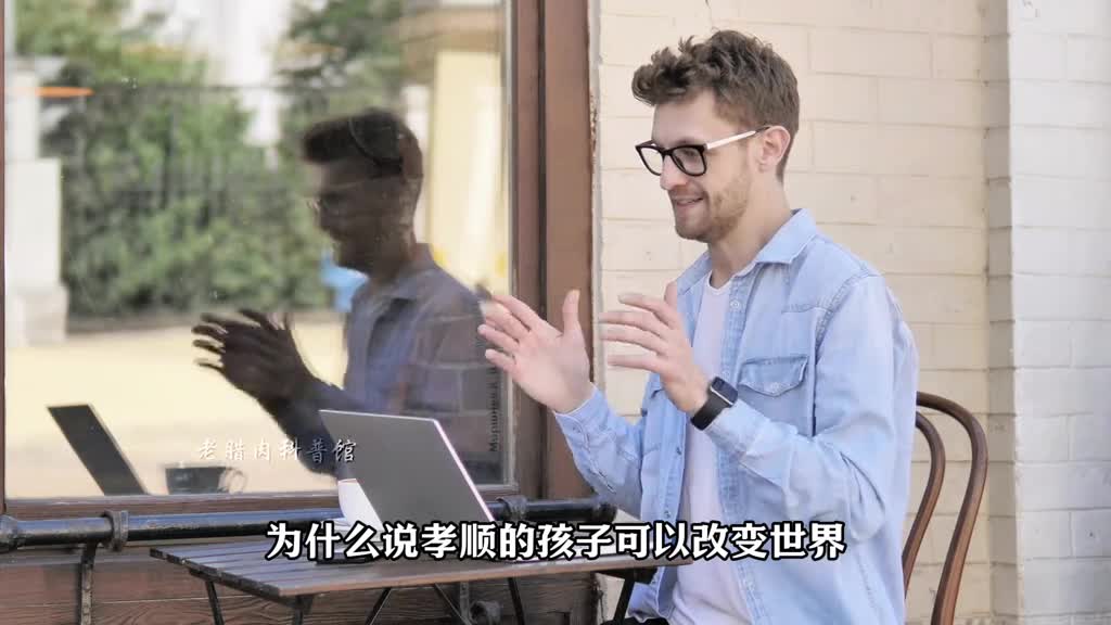 因为奶奶一句话他就造出了世界上最大的iphone打破了世界吉尼斯纪录