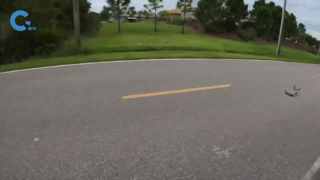 世界上最快的四驱遥控车最高时速可达318公里