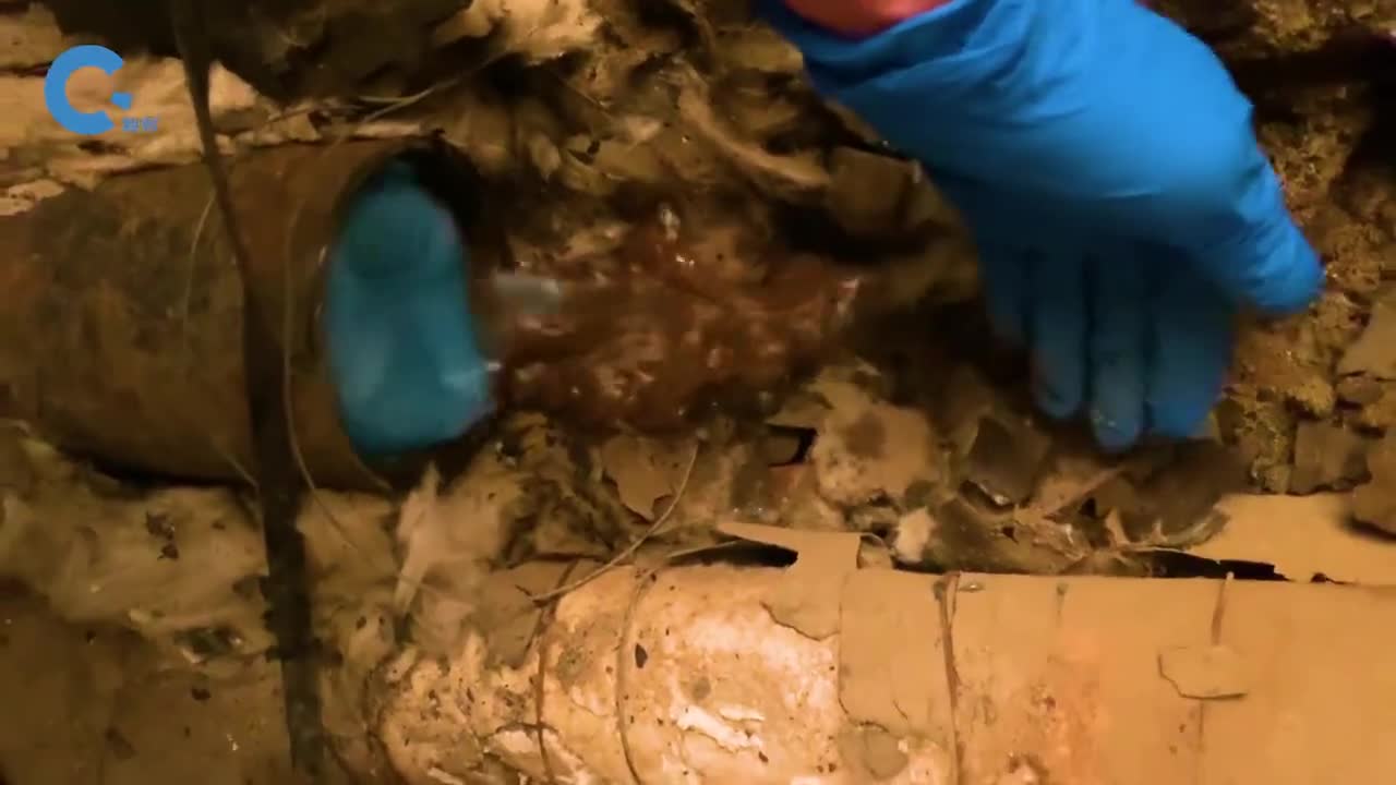 不可思议的内衬修复技术让软管钻进旧管道延长使用寿命三十年