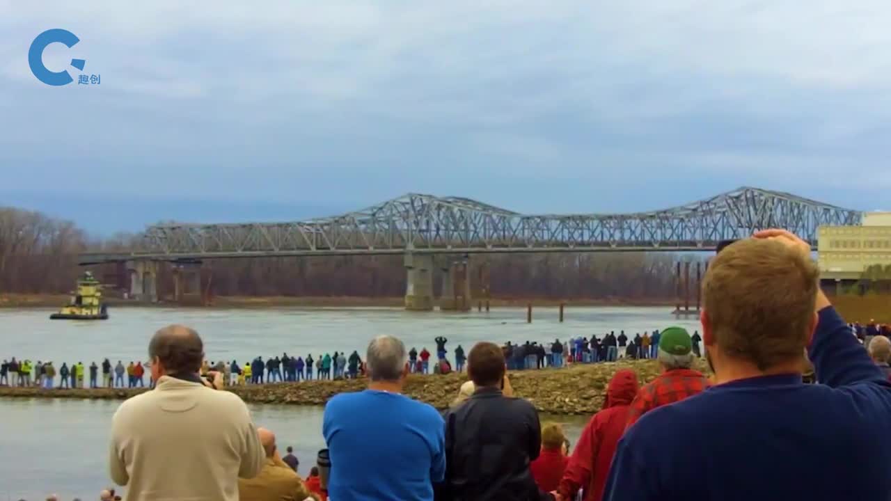 不可思议的沉箱施工法能在水下几十米建造桥墩