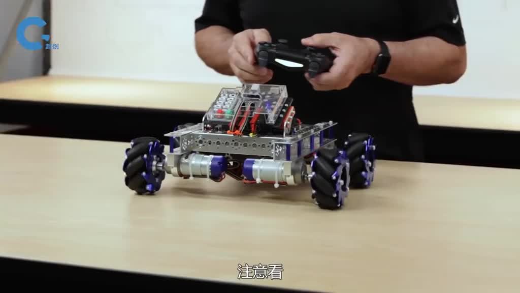 不可思议的麦克纳姆轮轻松原地掉头左右横移