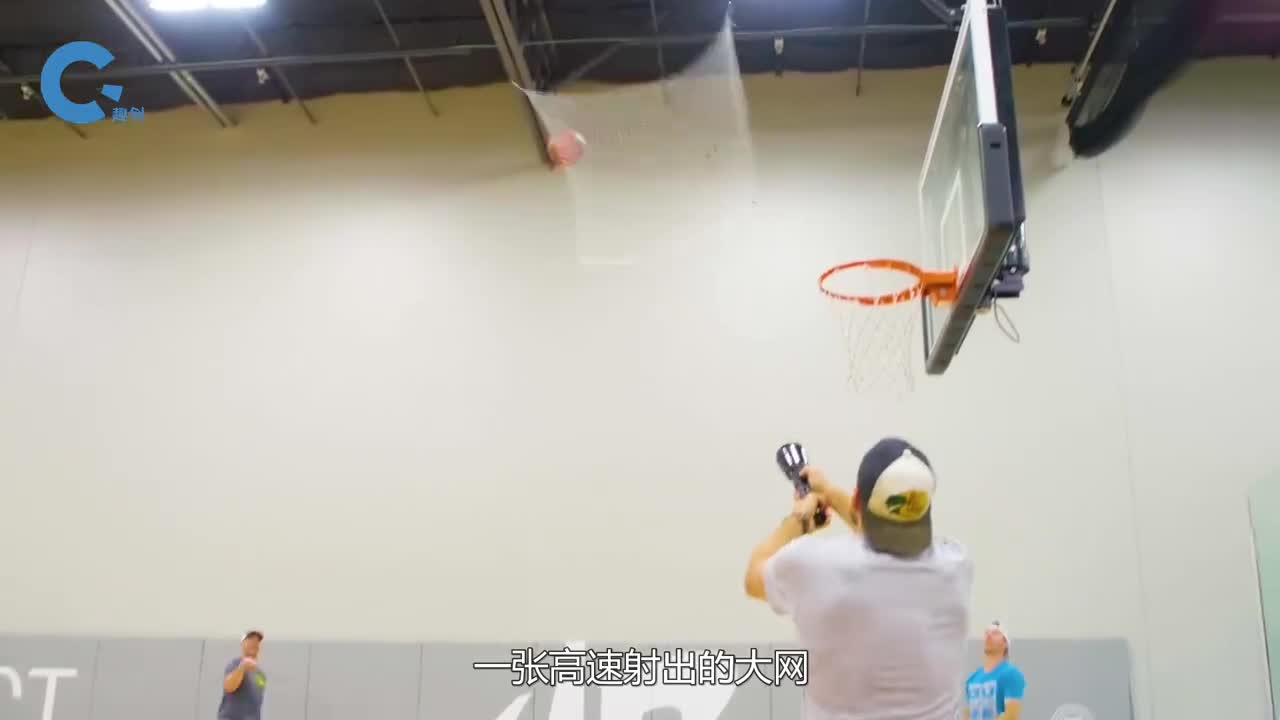 不可思议的射网枪10米内快速笼罩目标无人机也可配备