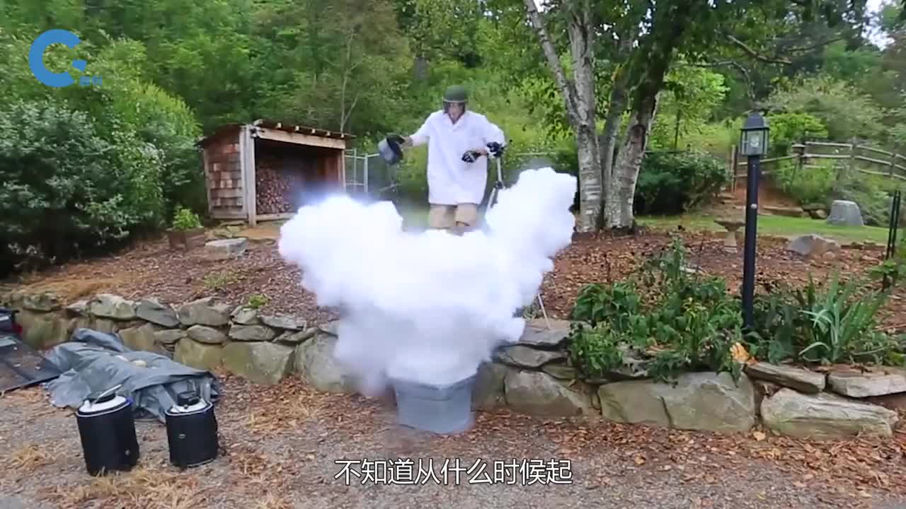 高锰酸钾遇甘油会发生什么网友这是模拟火山喷发