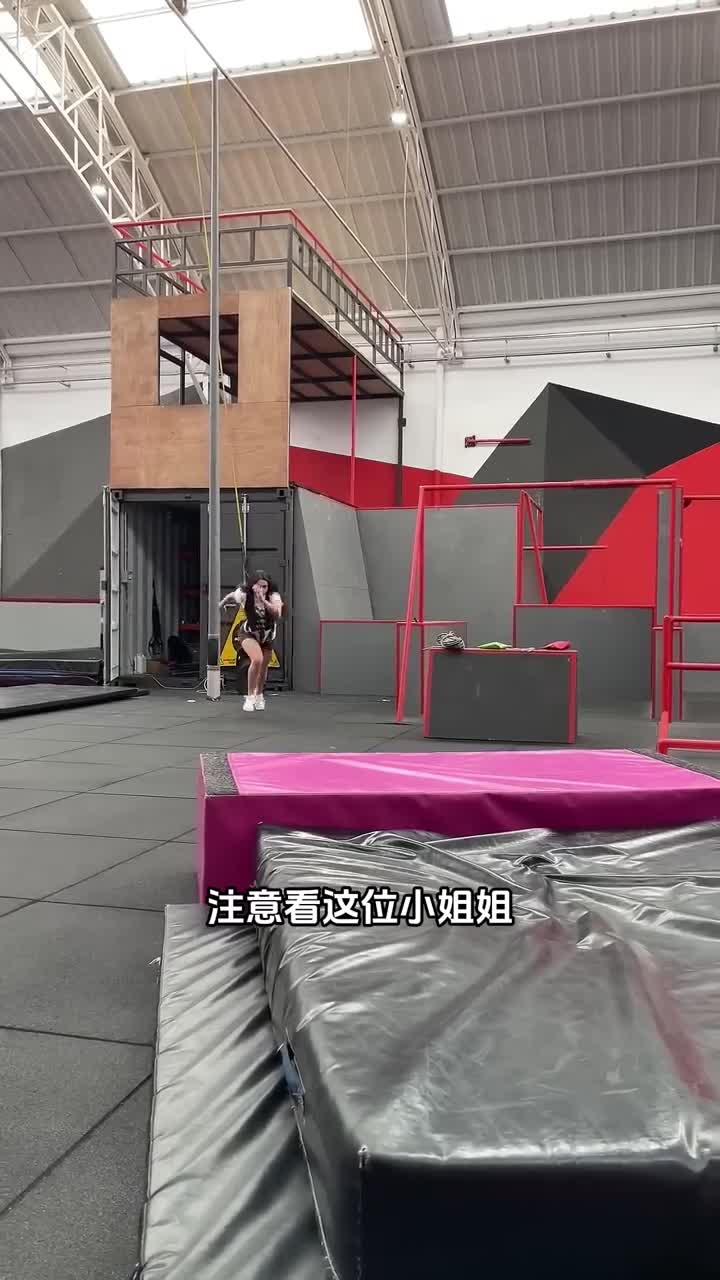 特技演员是怎么被拳头击飞的