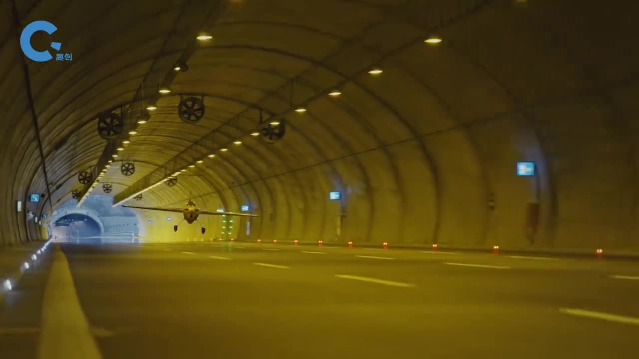 国外达人勇敢挑战打破四项吉尼斯世界纪录