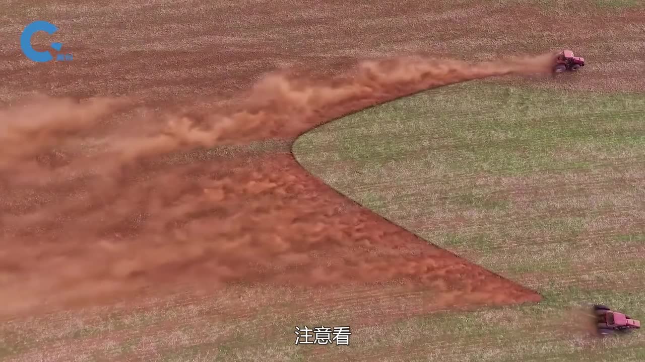 牵引V字型铁链刮过去杂草全不见