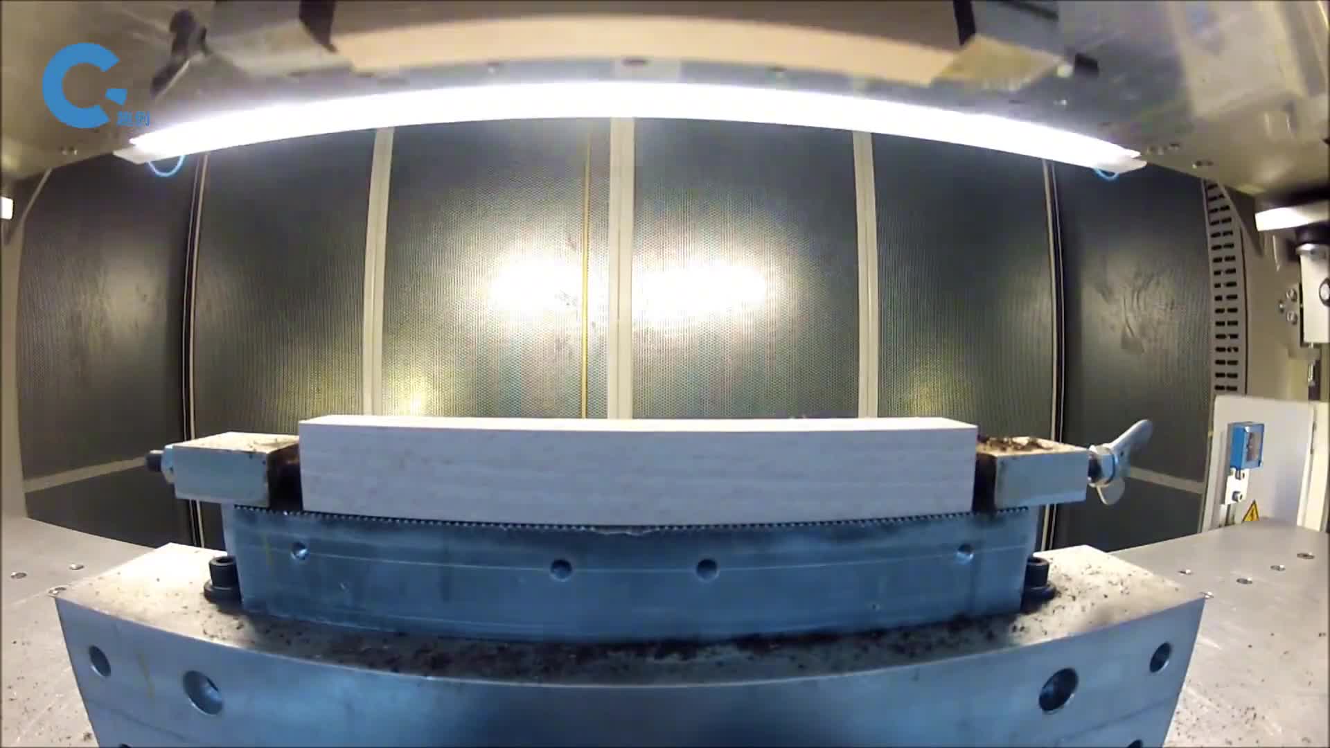 神奇的木材焊接工艺抖一抖就能把木头粘在一起