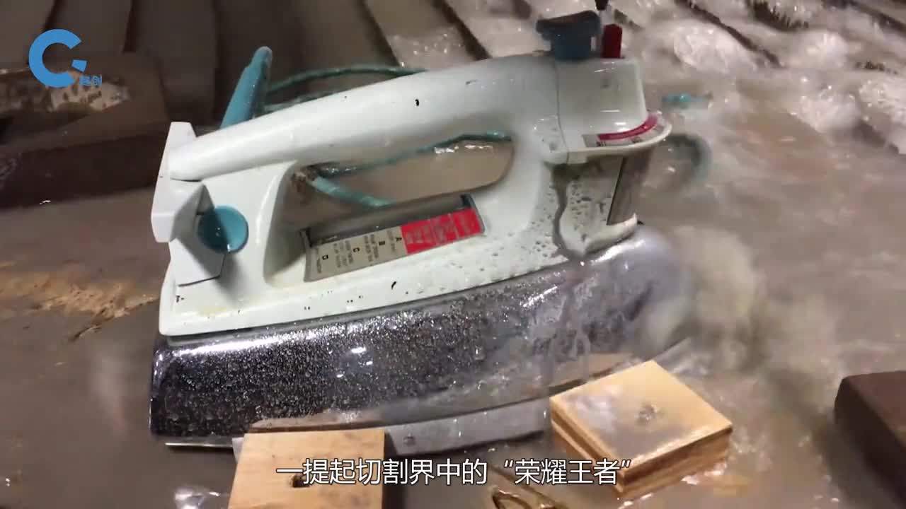 当水刀遇到钛金属会怎样老外亲测结果让人出乎意料