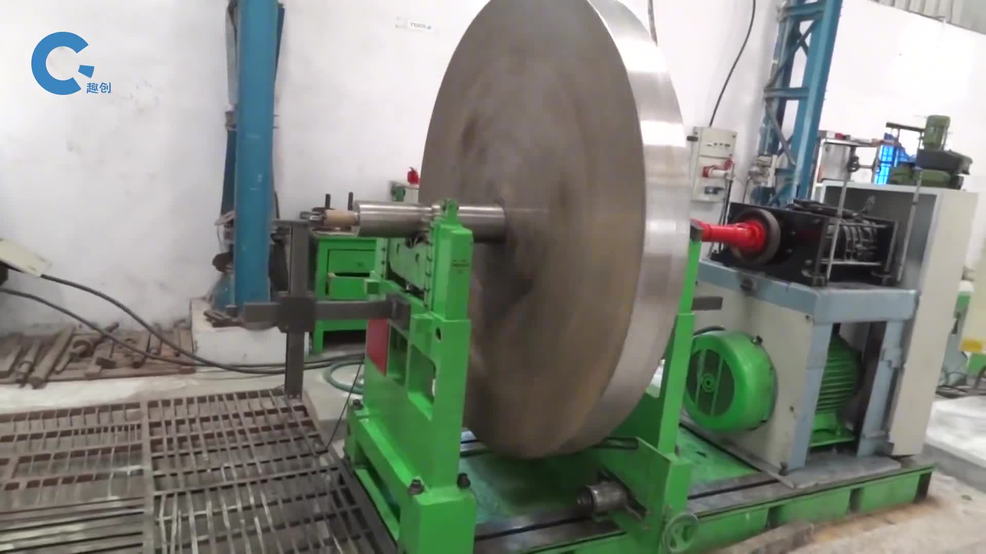 把电存进高速旋转的轮子用的时候再放出来