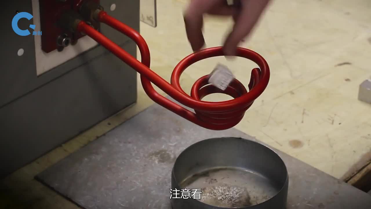 将手机放进金属线圈中究竟会怎样老外亲测这是什么原理