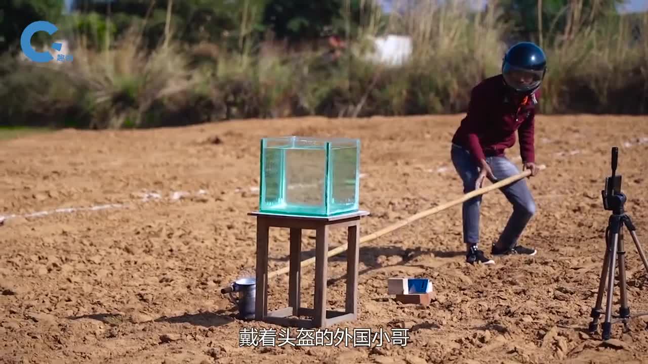 蒸汽也能爆炸将熔盐倒入水中破坏性太强大了