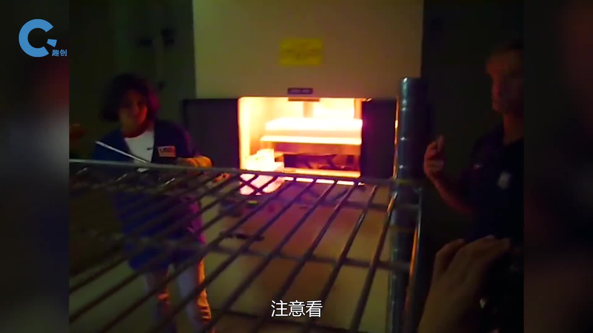 给航天飞机贴上一层隔热瓷砖就能承受1600高温