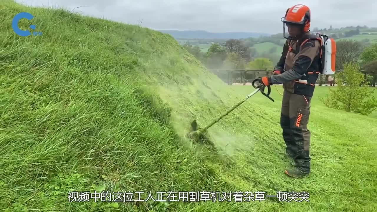 用绳子来割草比刀的效率更高慢镜头下观看过程原来威力这么大