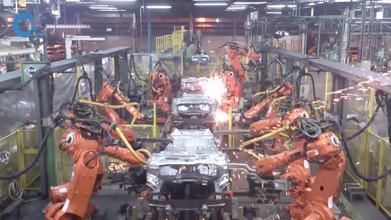 神奇的电阻焊通电后啪的一声两块铁板粘在一起