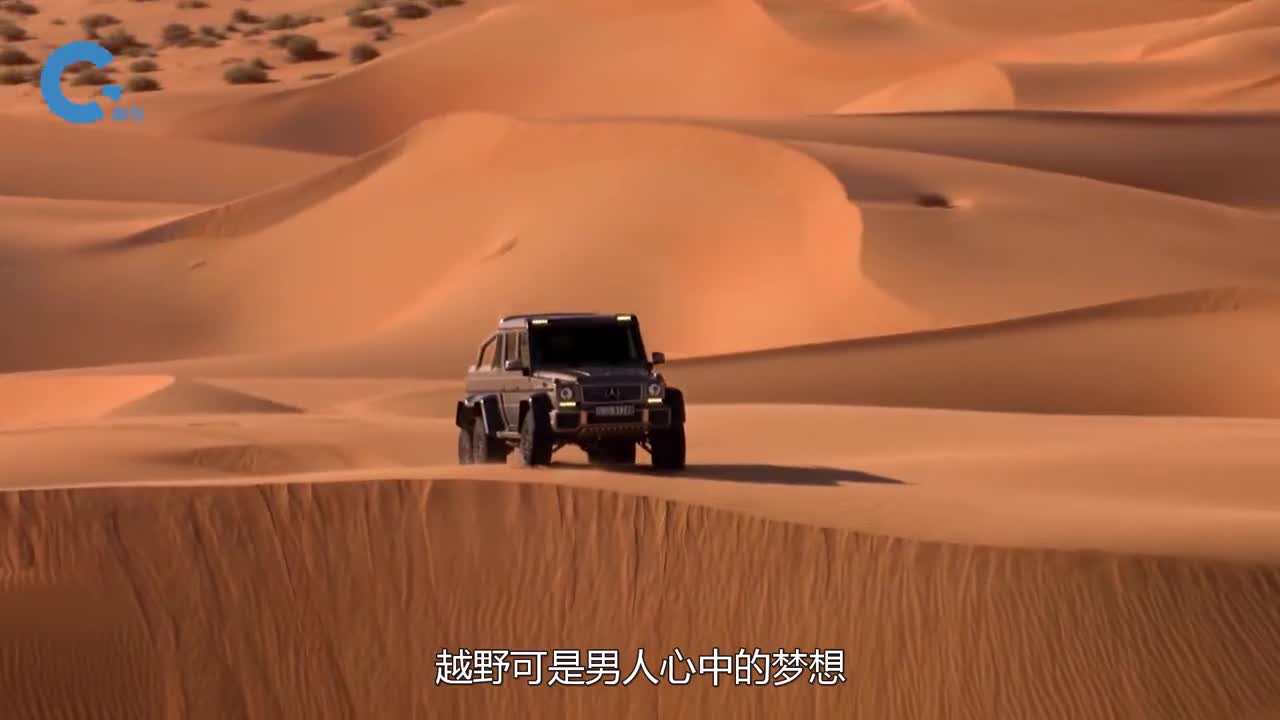 电动版的越野车你见过吗四轮独立悬挂爬70度陡坡毫无压力