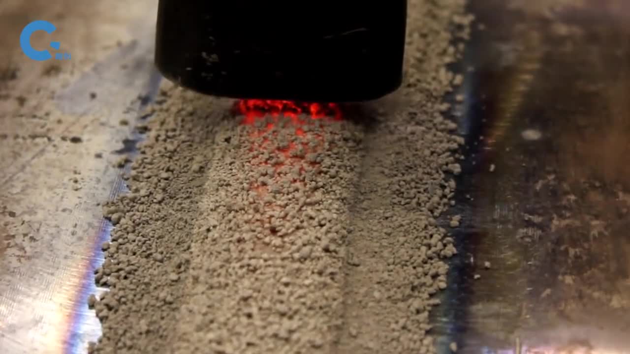 把工件埋起来焊接可以做到无火花无噪音