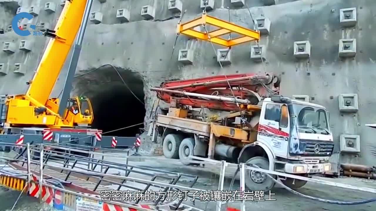 把16万个巨型钉子插在山上基建狂魔又出黑科技总价值超3亿