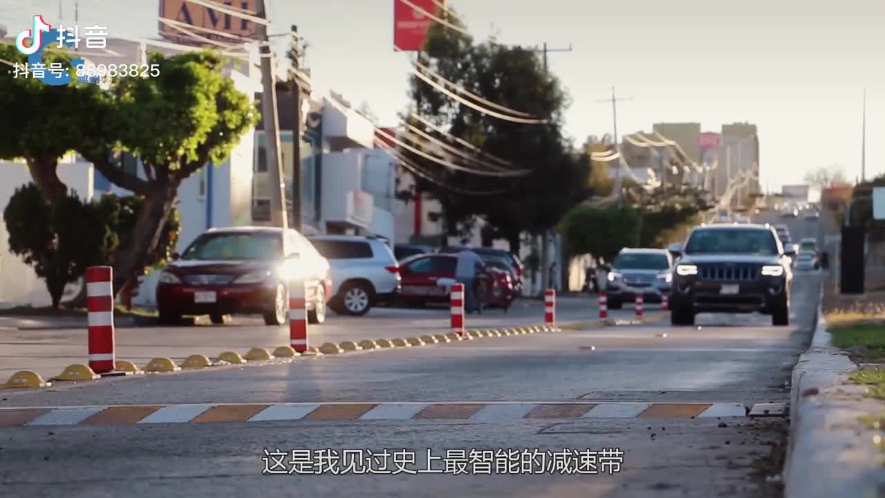 史上最智能的减速带能判断车辆是否超速不减速你试试