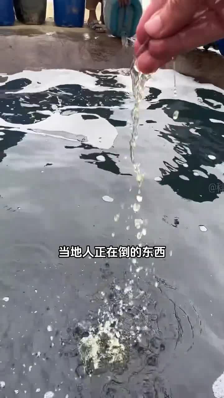 被美国制裁的伊朗石油比水还便宜他们如何出售给邻国