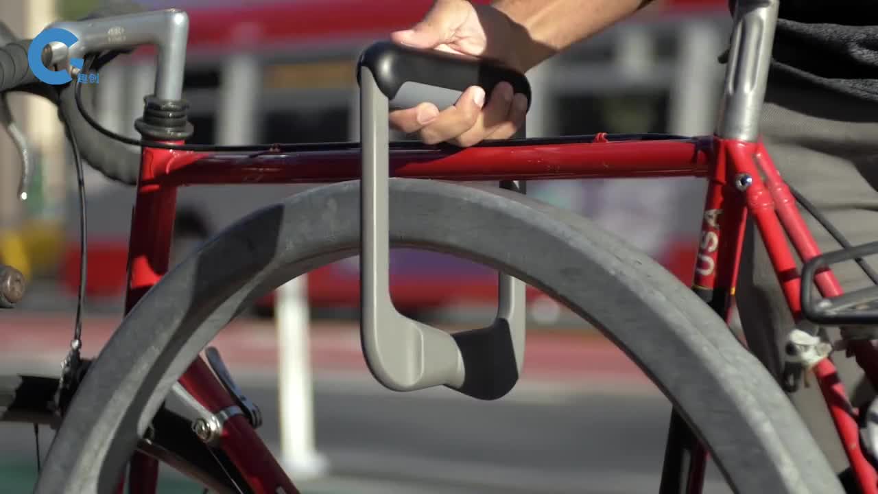 国外研发新型智能锁头根本找不到锁眼小偷锯都锯不开