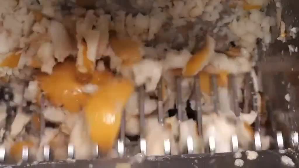 一勺梨膏一斤梨这个季节泡水喝对身体特别友好