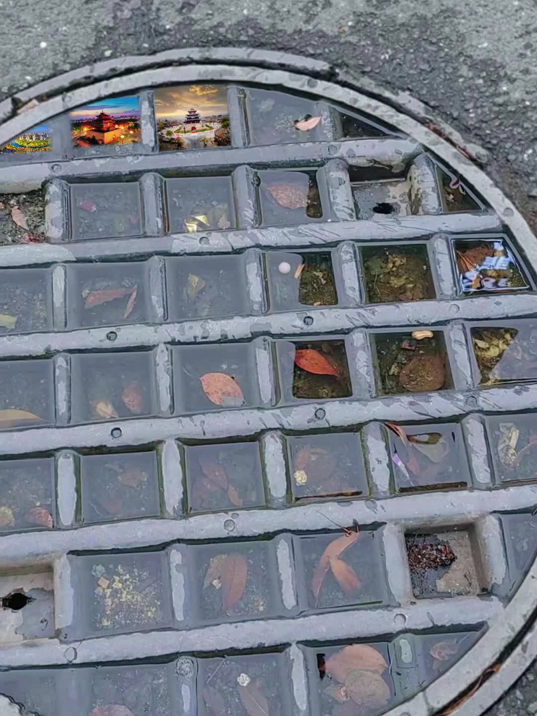 井盖装下聊城的美景忙碌时放慢脚步吧低头抬头都能看见藏起来的聊城美景哦