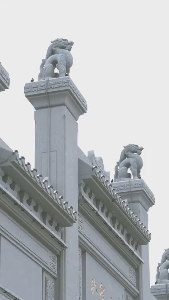 于圣像前虔诚至礼金声玉振一场不同寻常的视觉盛宴尼山圣境一个宁静诗意的栖息地