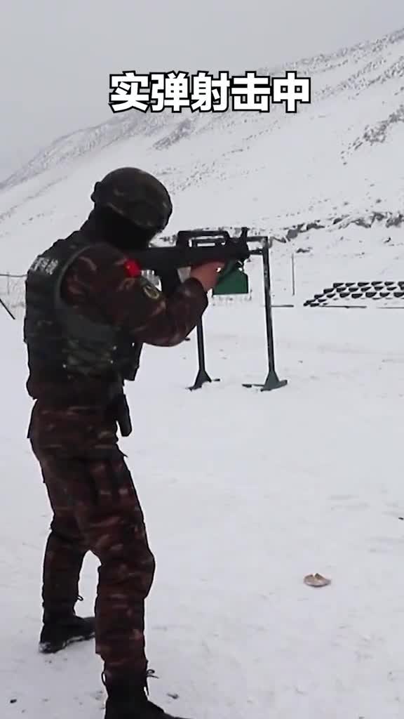 你想象中开枪的样子VS实际中的开枪的样子