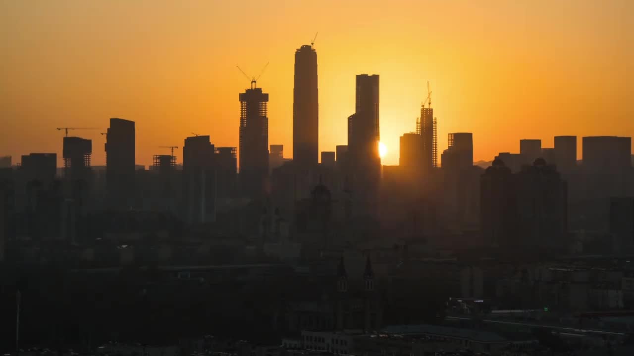 12小时穿越泉城济南从古韵大明湖到现代式建筑一城山色半城湖尽览齐鲁风情