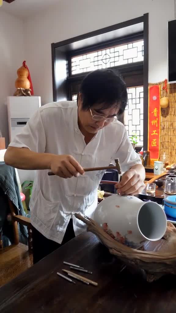 即将失传的刻瓷艺术这声音听着脆生为传统艺术点赞