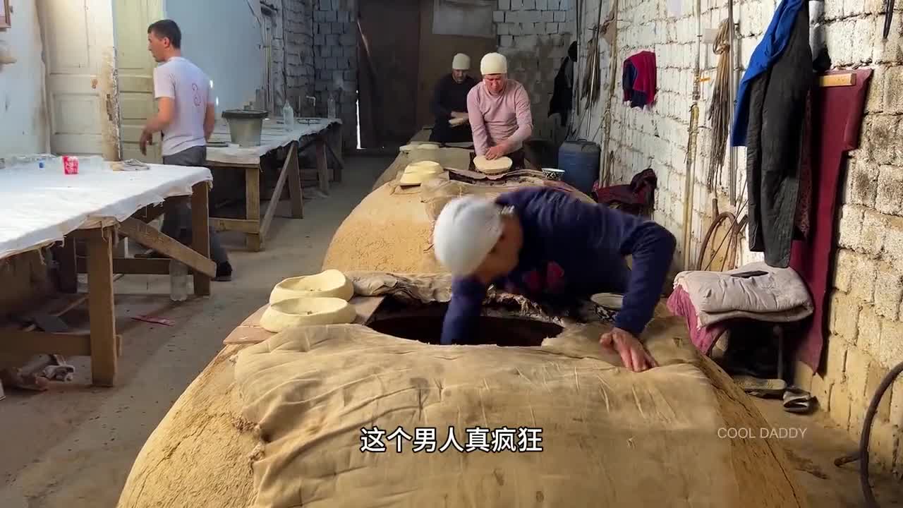 这个牛肉馅饼真的太好吃了酥脆掉渣还多汁早上吃两片真的太满足了