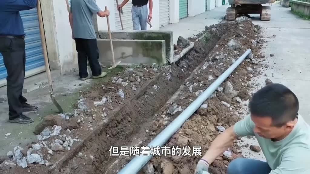 都是沥青公路为什么我国总是修修补补日本却常年如新