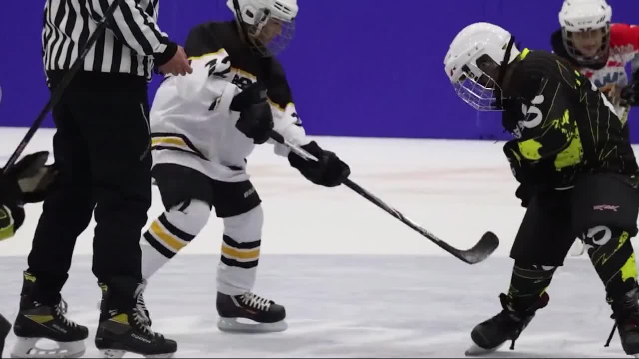 冰球运动大揭秘冰球运动员的装备居然有这么多