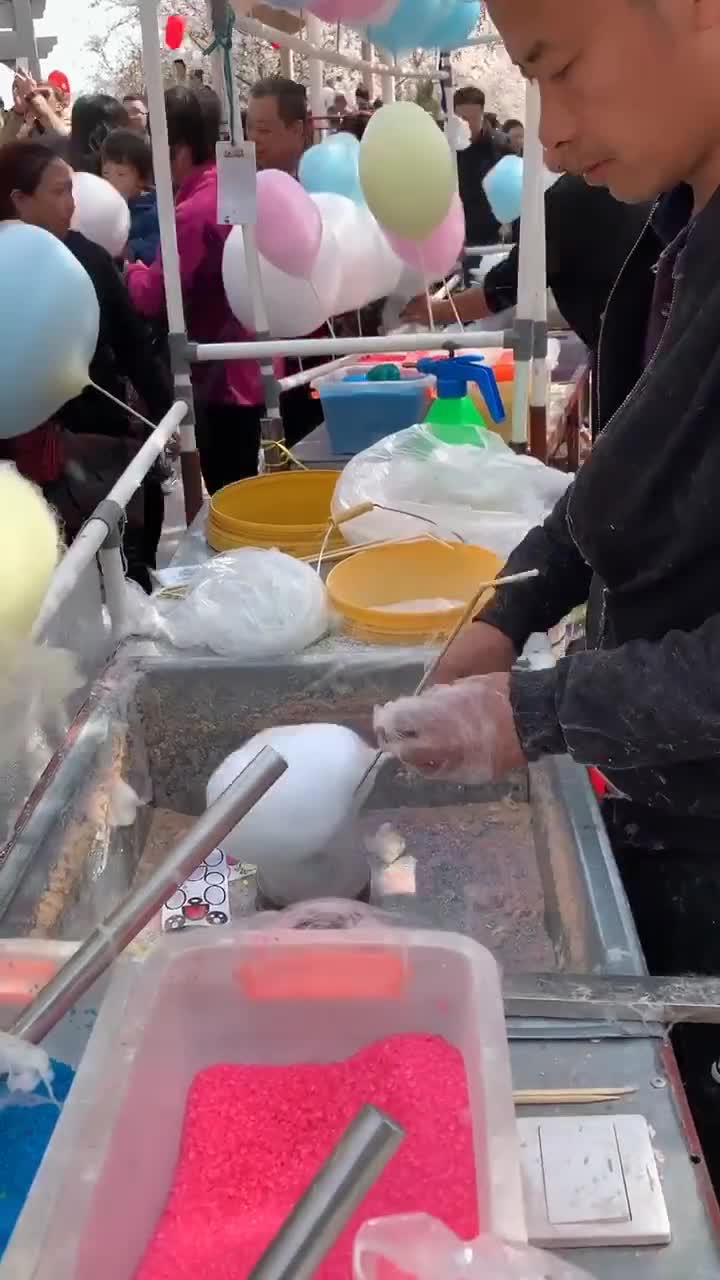 今天樱花山全场棉花糖的消费由谁买单