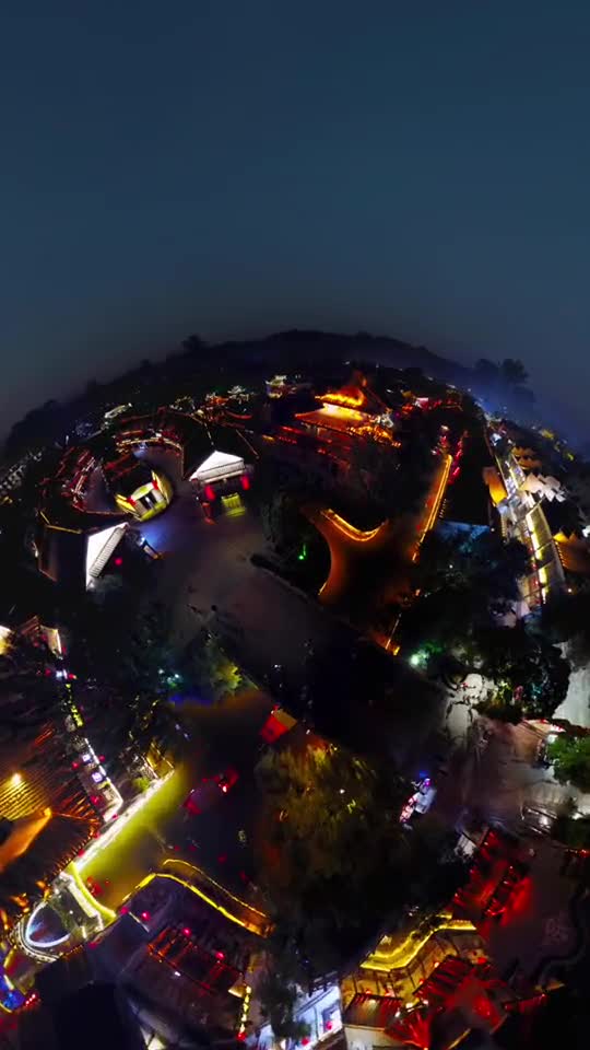 呐你们要的台儿庄古城来啦点点灯光柔柔月色你心动了吗