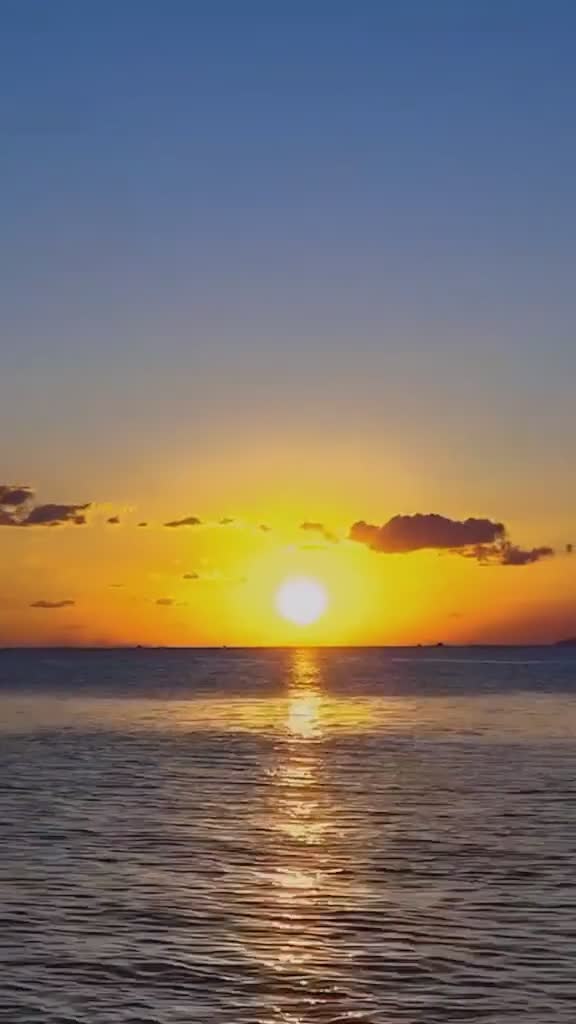 一千多公里的黄金海岸线将山海紧紧相连齐鲁文化海洋文化仙道文化在这里交汇升华这里是烟台抖音小助手