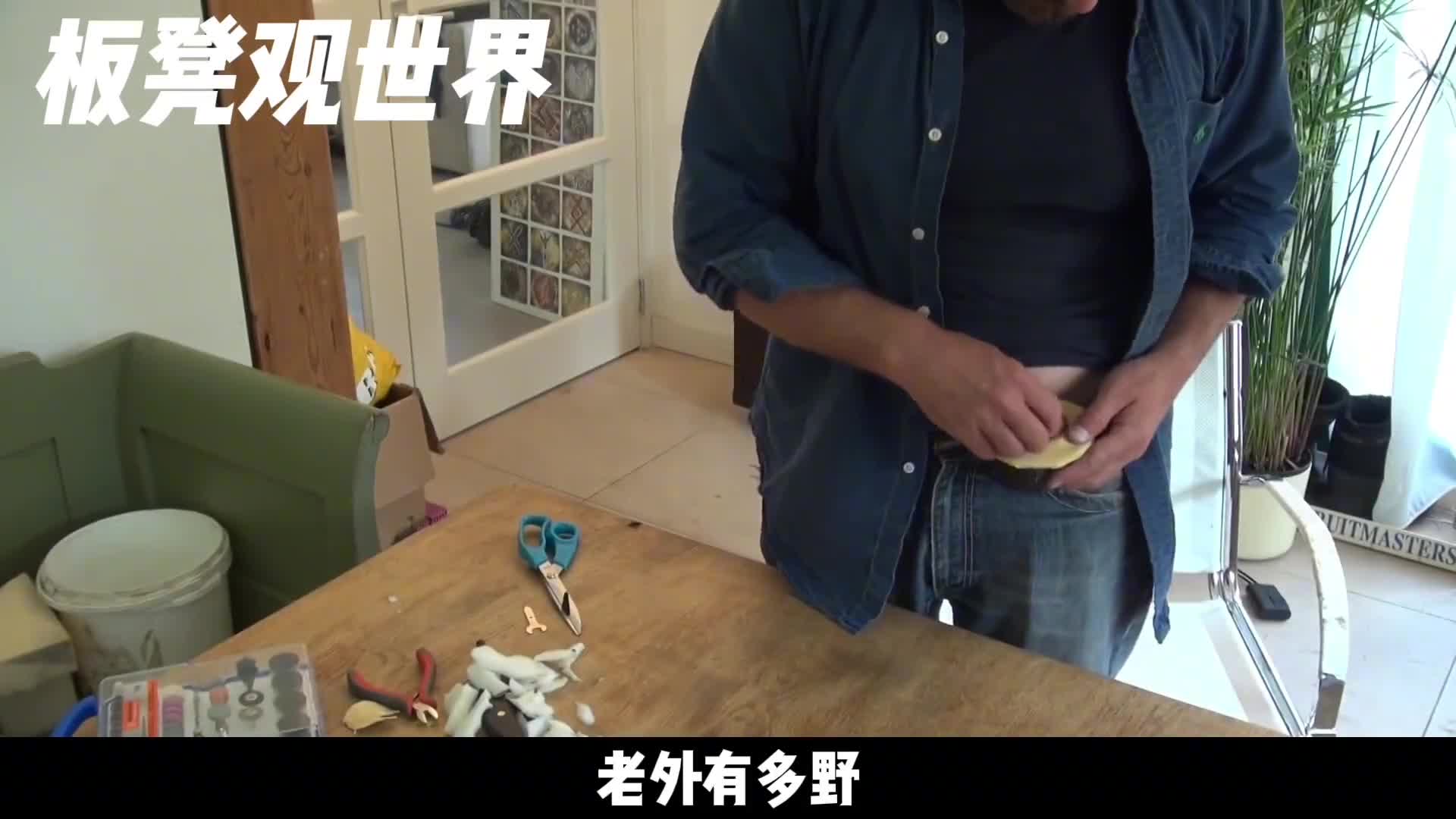 老外挑战人体孵化鸭蛋最后真成了