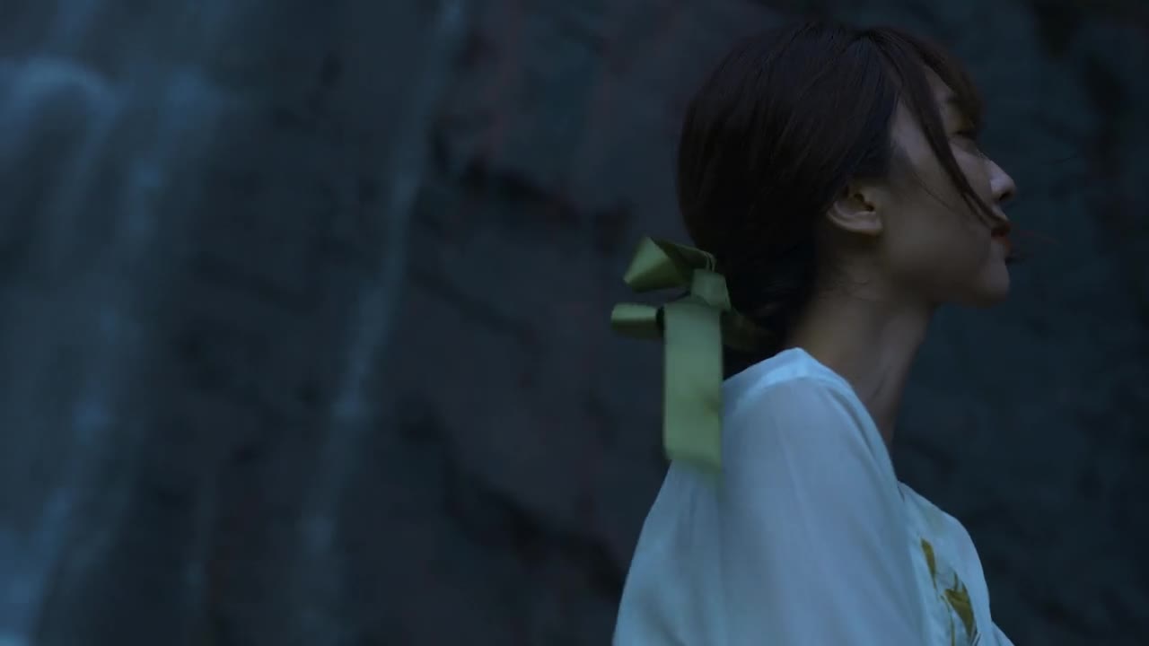 大家猜一猜这是山东的哪个瀑布第一个猜中的粉丝可领取神秘奖品提示潍坊